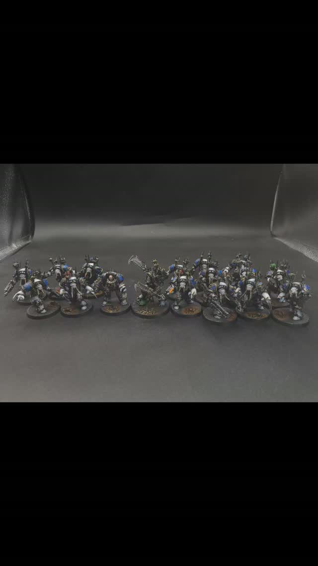 Petite publication de World Eaters censurés. Je vous les montre sans sang. Vous pourrez le…
